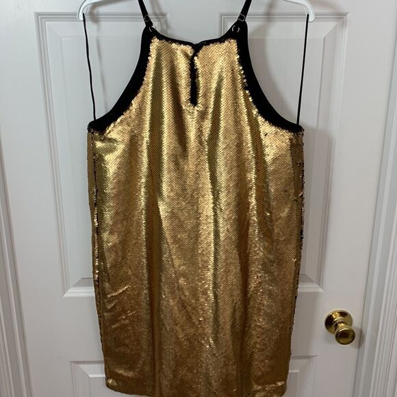 Gilli Size Medium NWT gold/black sequined cocktail dress - Picture 5 of 8